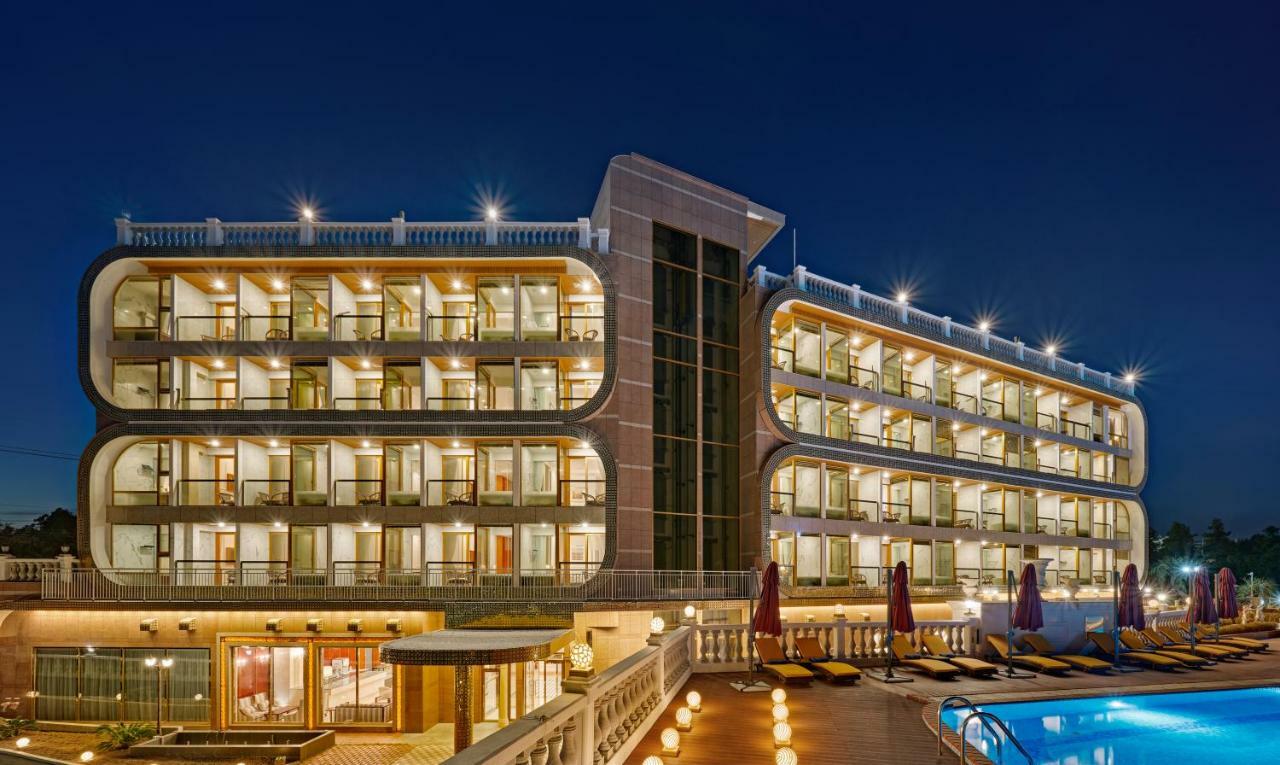Goldone Hotel & Suites Seogwipo Exterior foto
